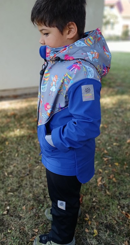 Chlapecká bunda modrá vzor karneval